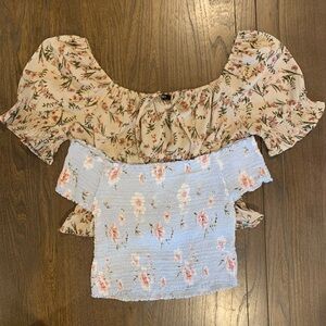 2 Floral tops *Bundle*